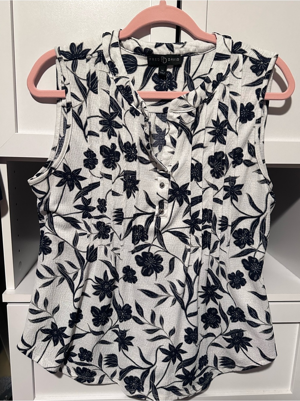 Fred David Navy White Floral Sleeveless Tie Neck Blouse Medium